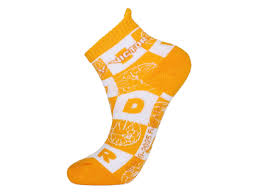 VICTOR x DORAEMON JUNIOR SPORTS SOCKS (SK518DRM)