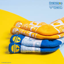 VICTOR x DORAEMON JUNIOR SPORTS SOCKS (SK518DRM)