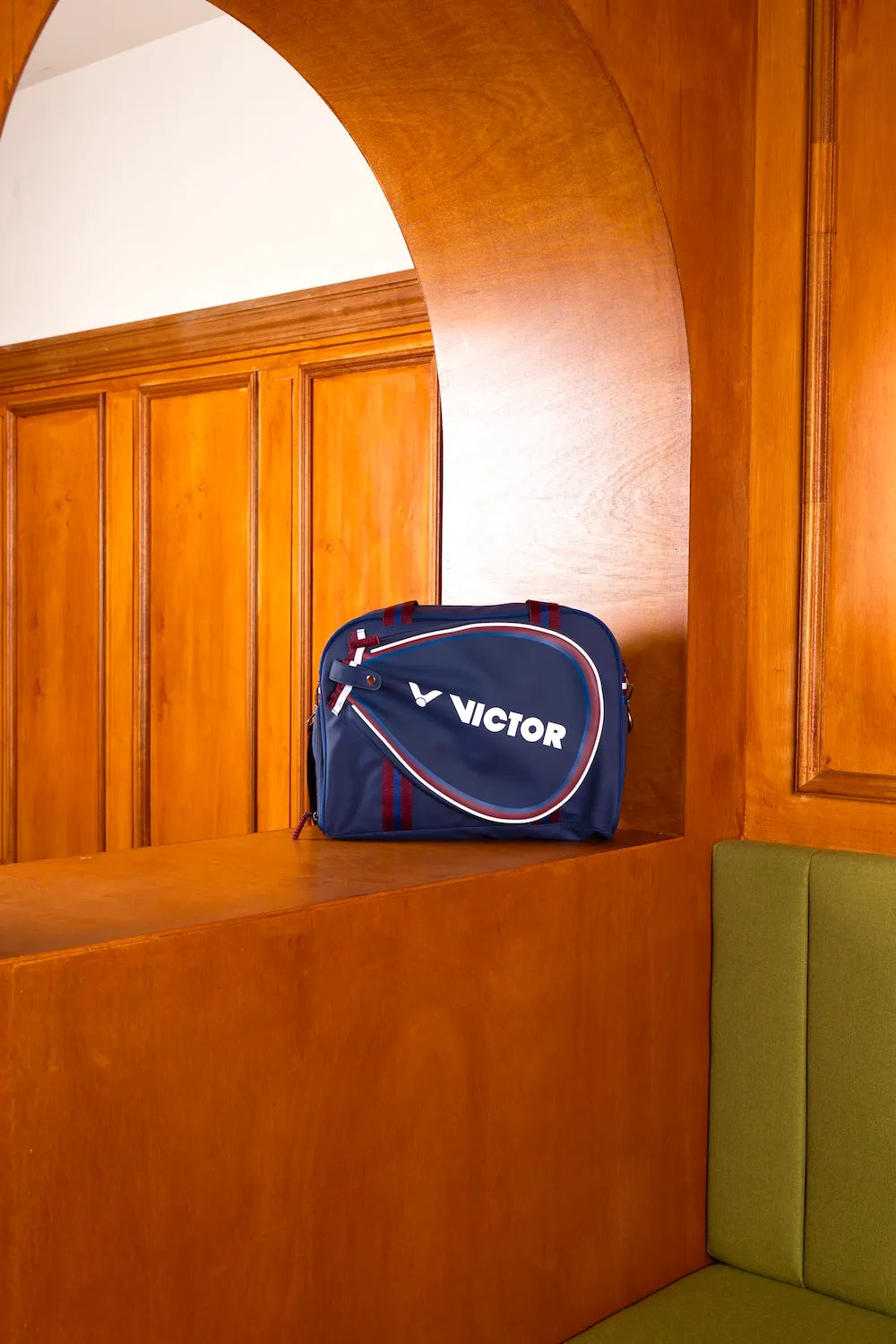VICTOR SHOULDER BAG BR5914BC BD BEACON BLUE/ CHERRIES JUBILEE
